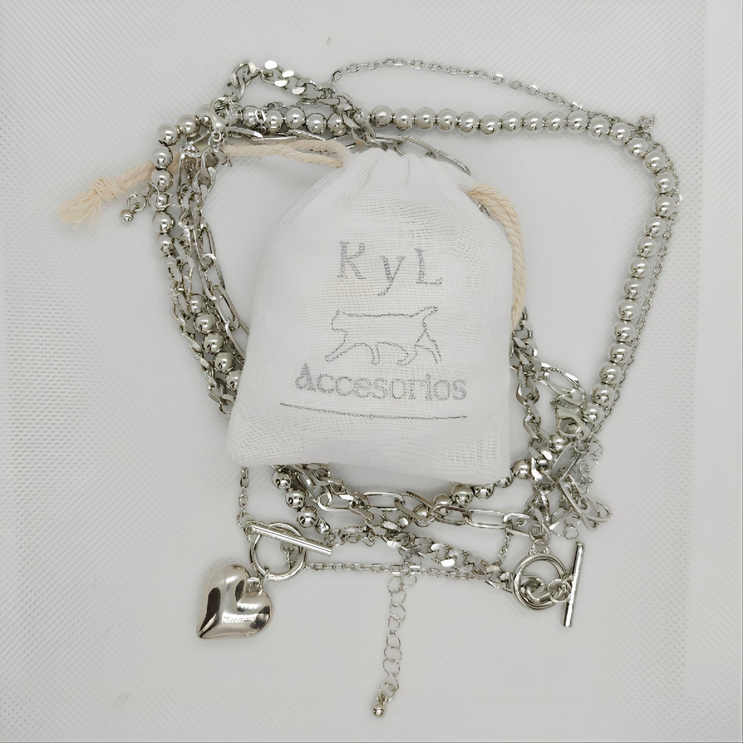 Collar Paz plateado