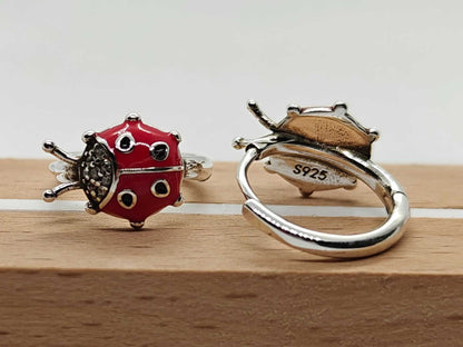 Pendientes Mariquita