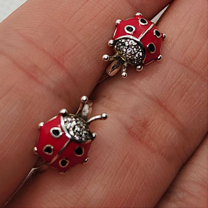Pendientes Mariquita
