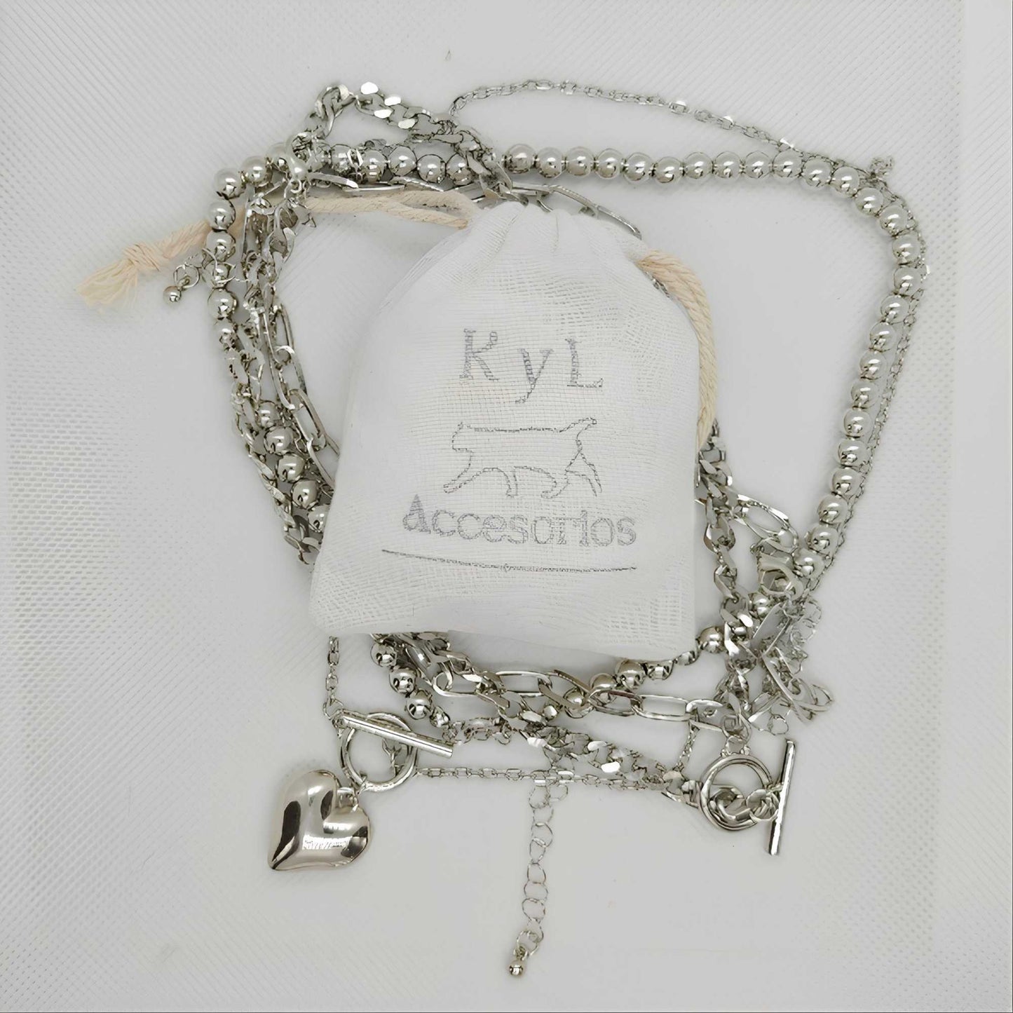 Collar Paz plateado
